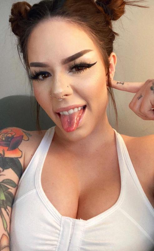 I DOWN FOR ALL KIND OF SEX AND I NEED A BIG DICK INSIDE MY WET P**SY💦🍑🍆