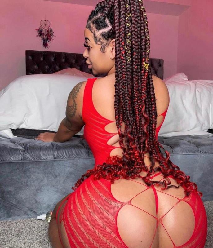 Discreet appointment ready to play