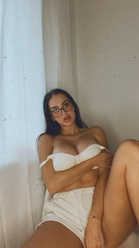 MATURE_EXOTIC_BOMBSHELL AVAILABLE
