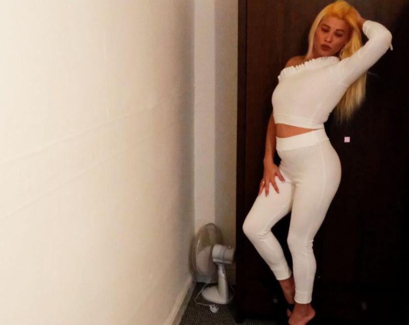 Party girls available