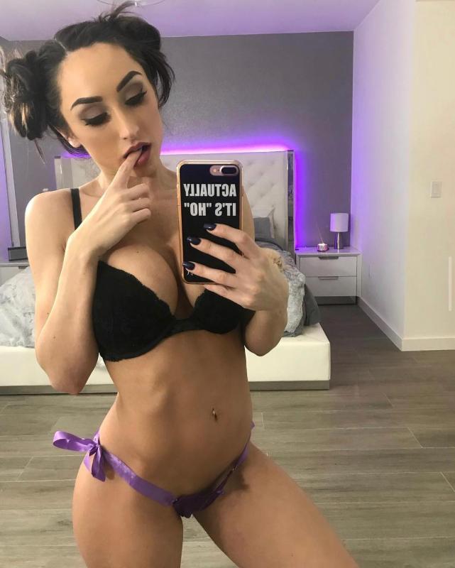 Am available for hot sex hookup