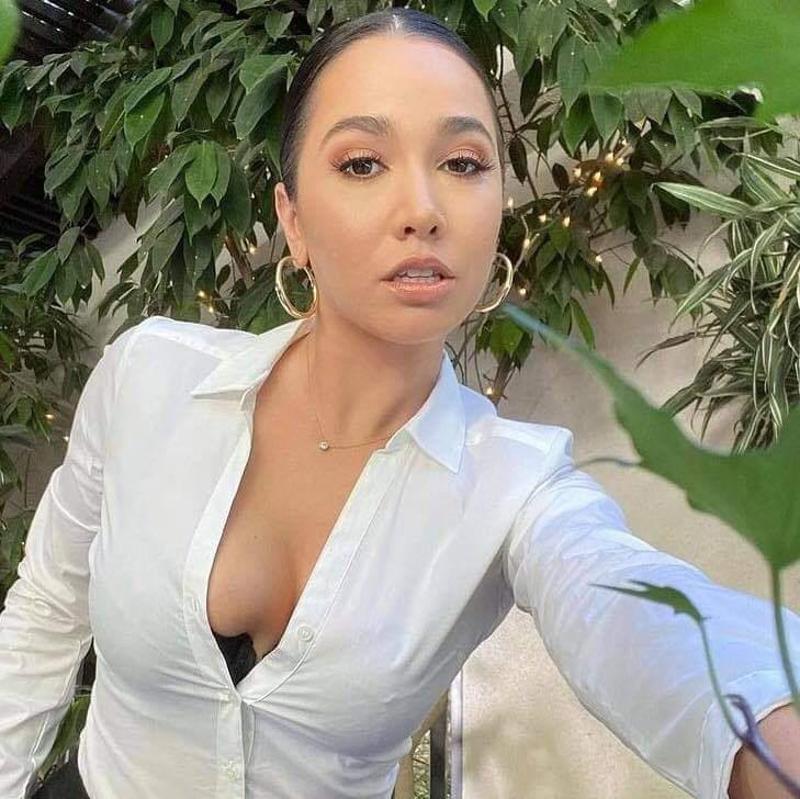 I’m Maria available both incall and outcall with full service