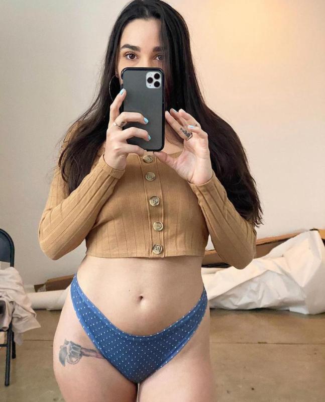 HMU for hookup incal and outcal include car sex 🍑🍑🍑