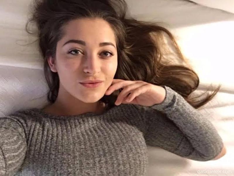 I’m available for to have fun 🍆with you and make you cum.