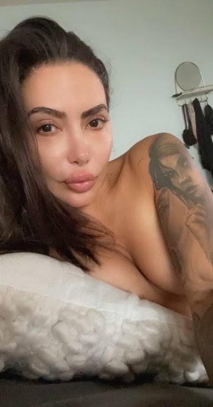 I’m available for hookup 💋 all day and night 🍆 and you gonna keep asking