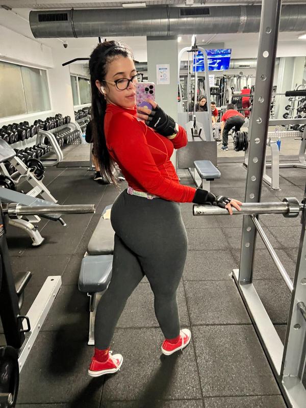 I’m the best escort worker in town always available for your service 💯😋👅❤️‍🩹