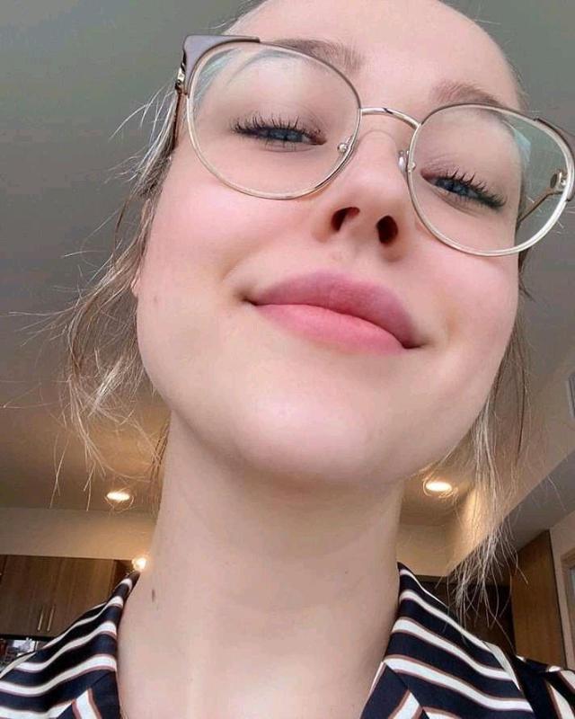 Real and ready for all kinda weird fun 🤩 🥰💦👅🍑💋💯