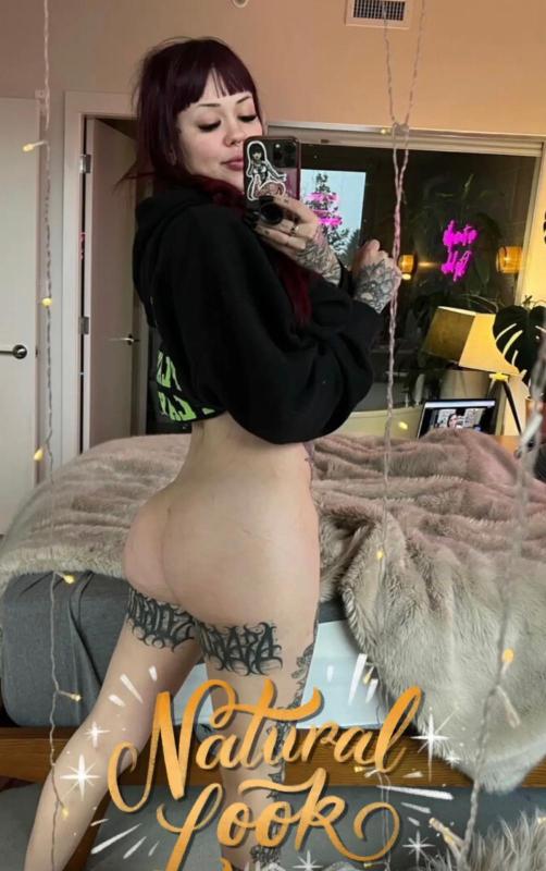DOWN FOR HOOK UP 😍🥰🥰