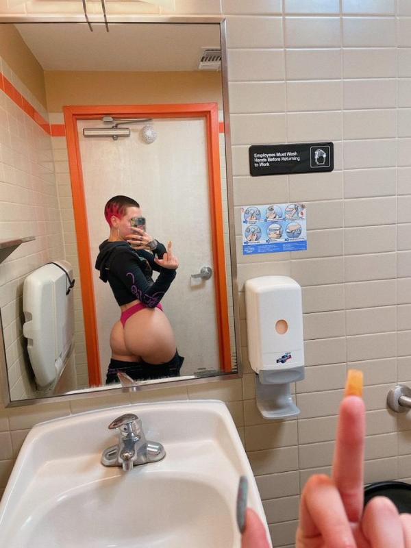 👅💦DOWN TO FUCK text me on snap: kiaras202285 Text me on (601) 691-1244