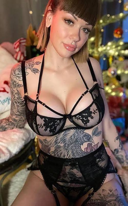 Hookup available 🥰👅🍆