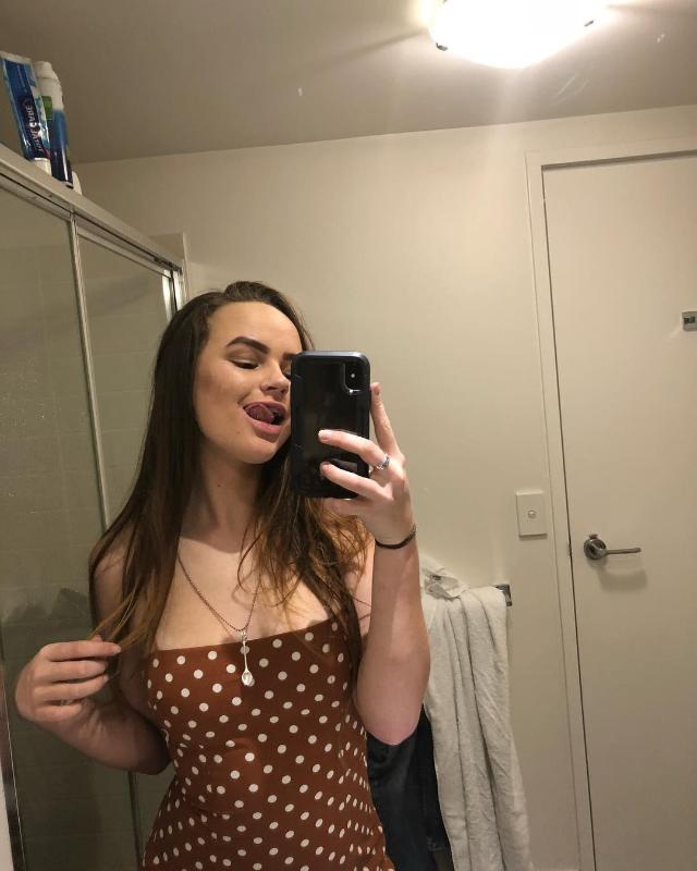 HOOKUPS AVAILABLE!!! PART PAYMENT UPFRONT OR NO MEETUPS