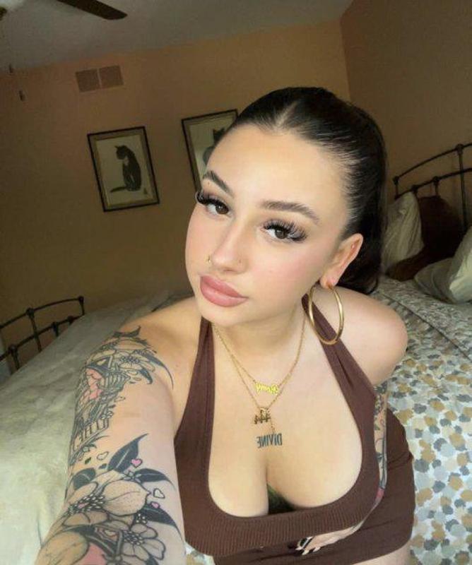 Say hi to me I’m available to make you feel good