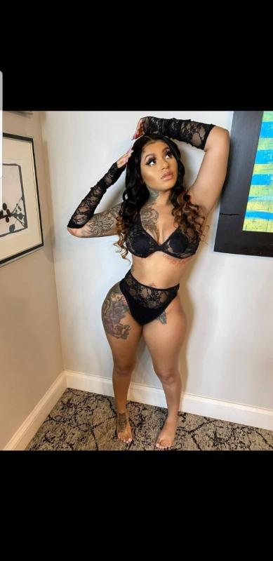 I'm available for hookup and sex .