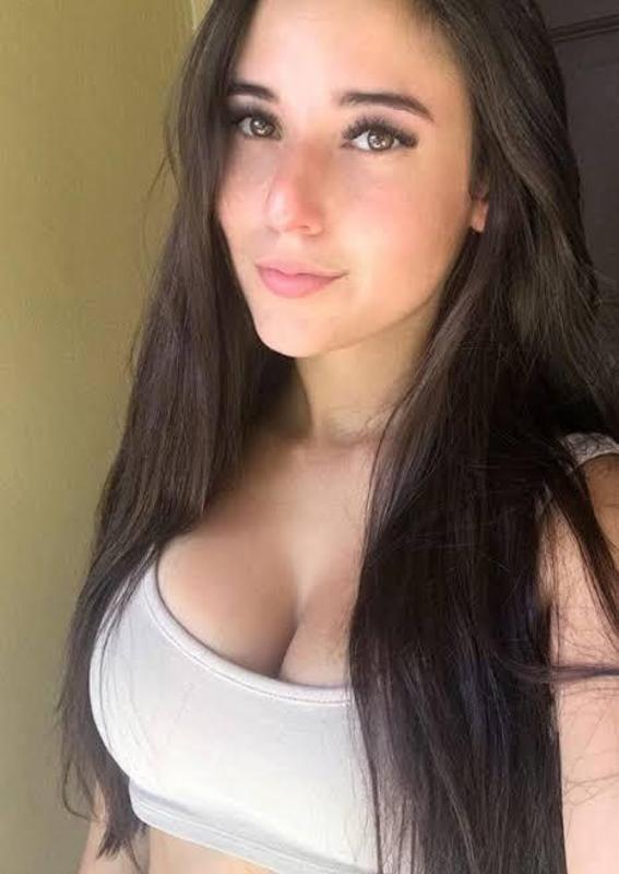 I'm available both incall and outcall