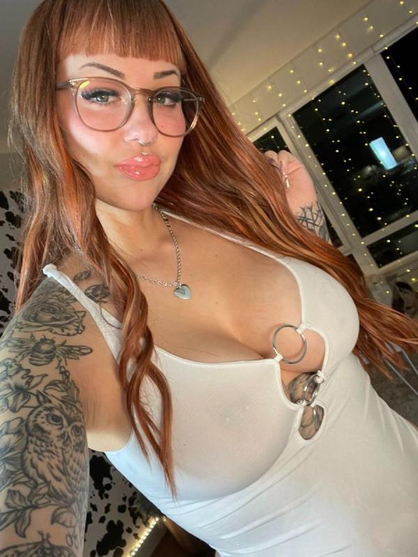 Escort Available for hookup
