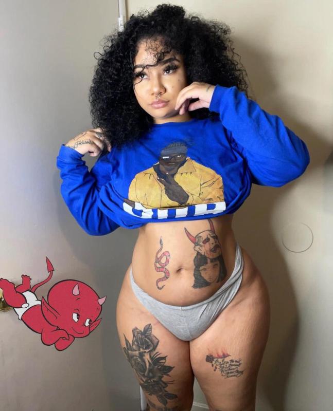 Horny lady looking for daddy🍆💦❤️
