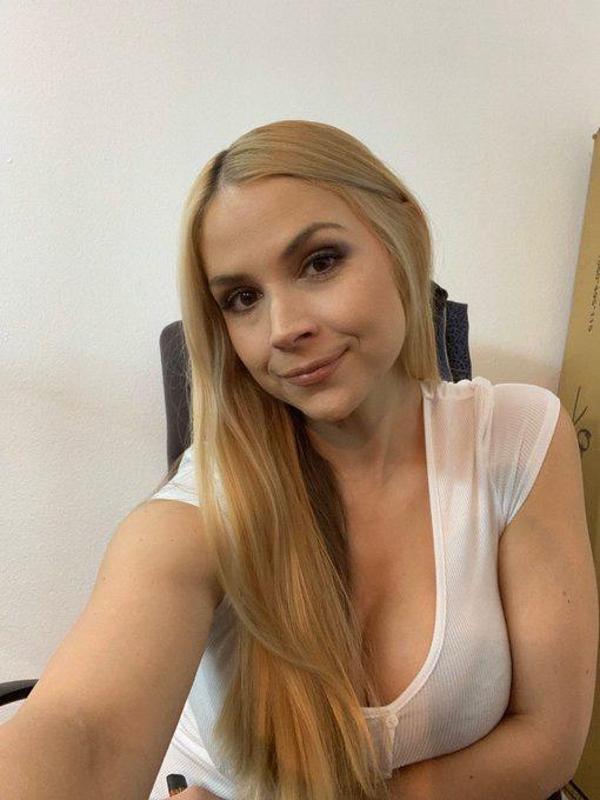 I’m available Hookup incall or Outcall and Overnight 24/7