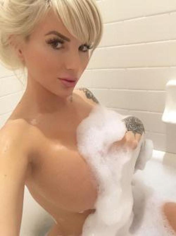 I’m available for sex hookup full service no restrictions and limitations