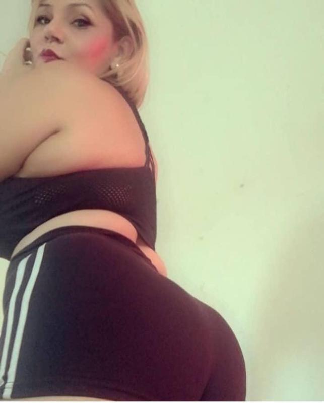 Hello I am The New Hottest Girl in Town