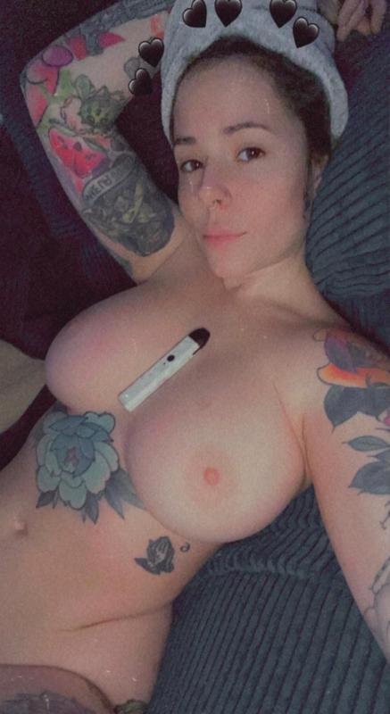 WANNA FUCK😛😜🍆🍑