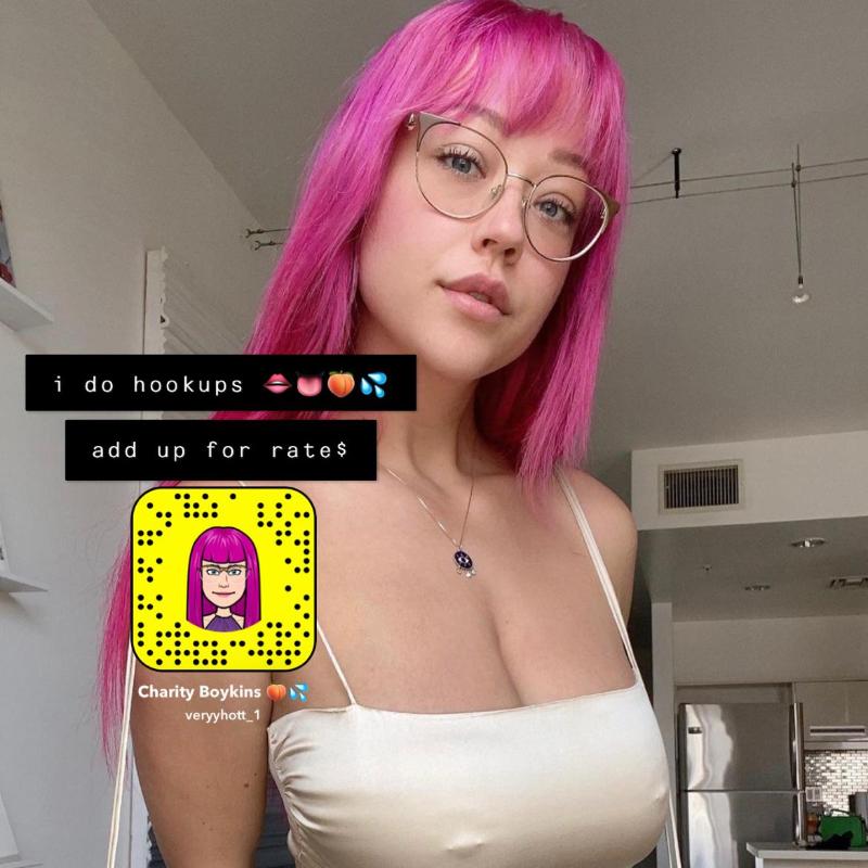 JUICY & TIGHT PUSSY IS RIGHT HERE !