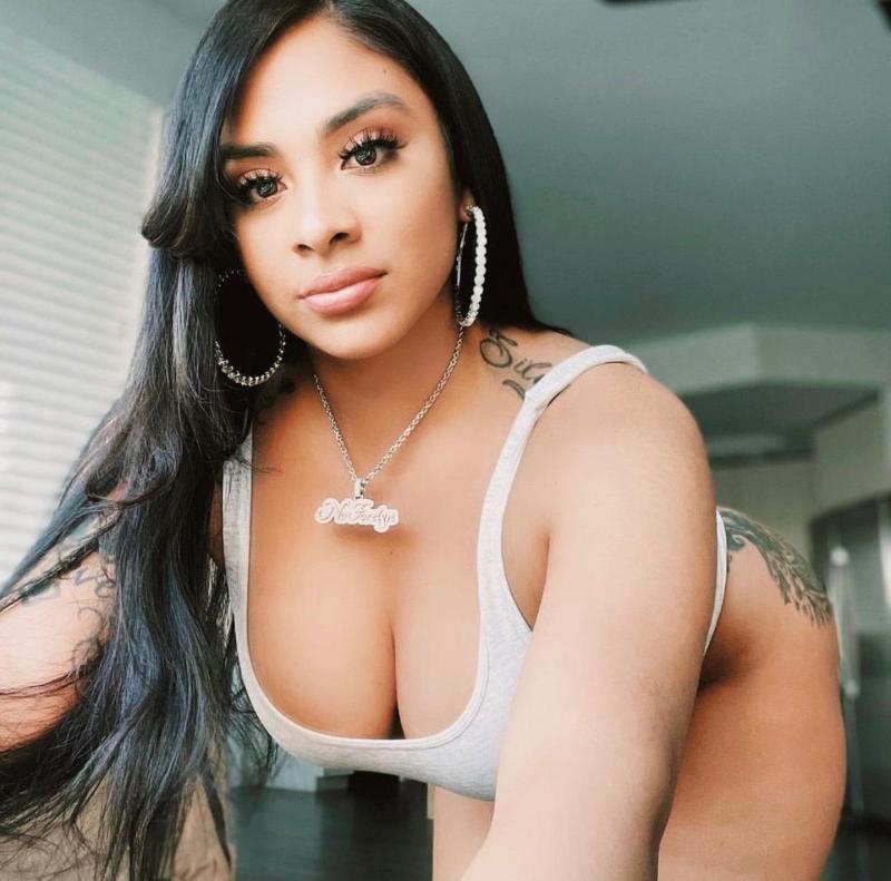 READY TO HAVE A GOOD 😋TIME WITH MY WET 💦Pussy HIT ME UP NOW I’M AVAILABLE...