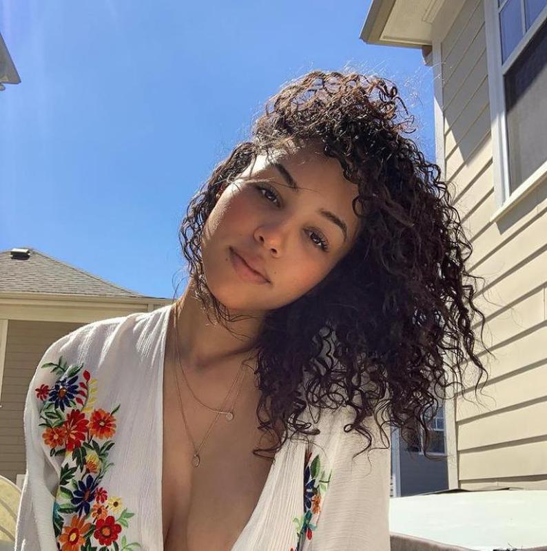 Ready and available for fast hookups ,I don't accept cash payment