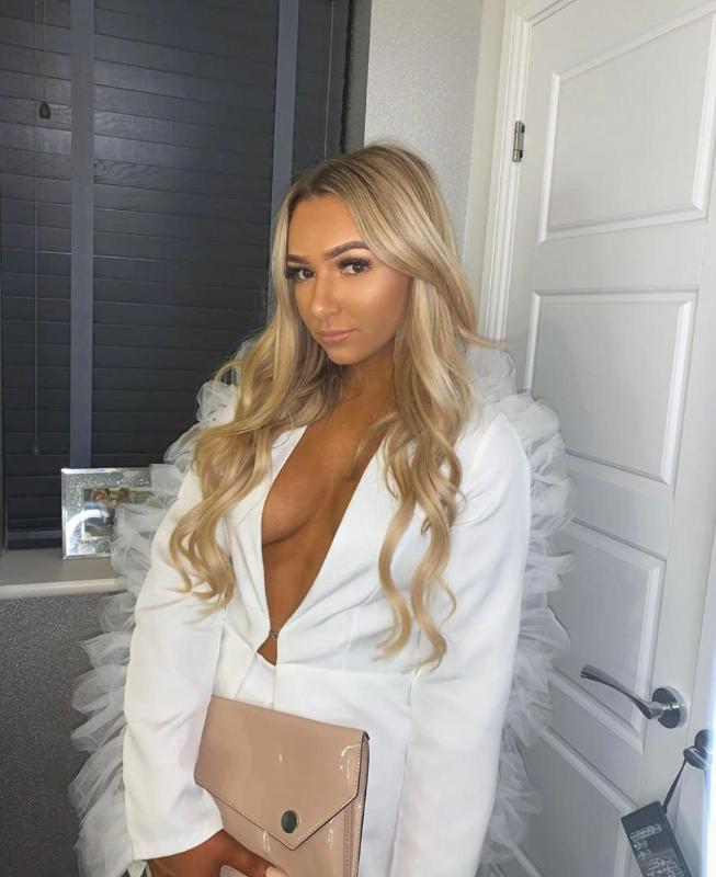 I’m available for hookup both incall and outcall