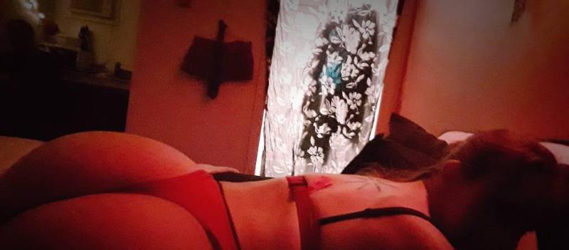 STOP LOOKIN INNEED OF A PLAYMATE 100% REAL 100% INDEPENDEN