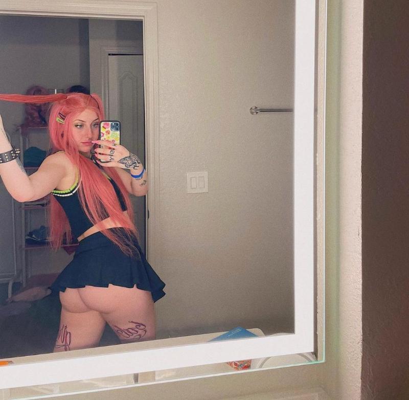 Down/hookup👅💦🍑🍆 to fuck feel free to text