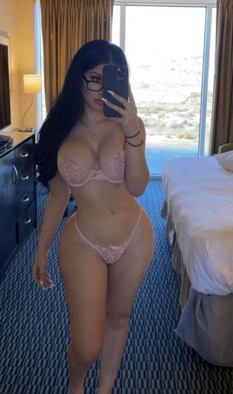 i’m Available for Everyday and night for incall and outcall .. (304) 306-9793 (S