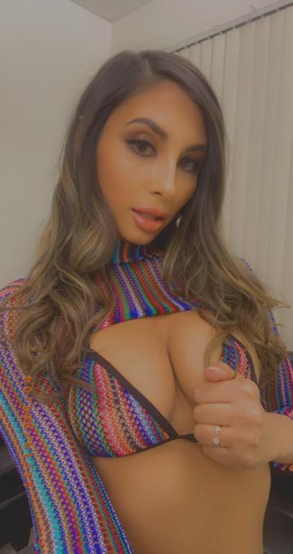 Available for incall🥒🥒 and outcall👙