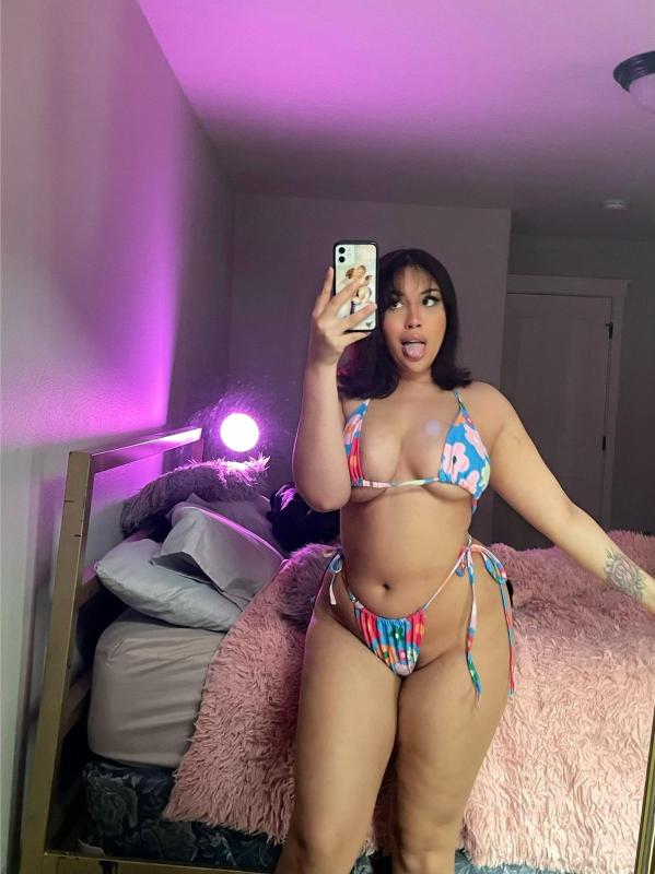 I’m available for hookup👅💦, premium girlfriend experience