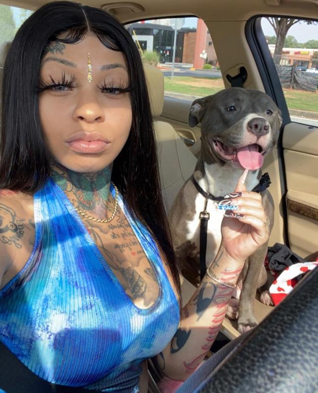 Mature Minds Only “HMU Escort Hookup”