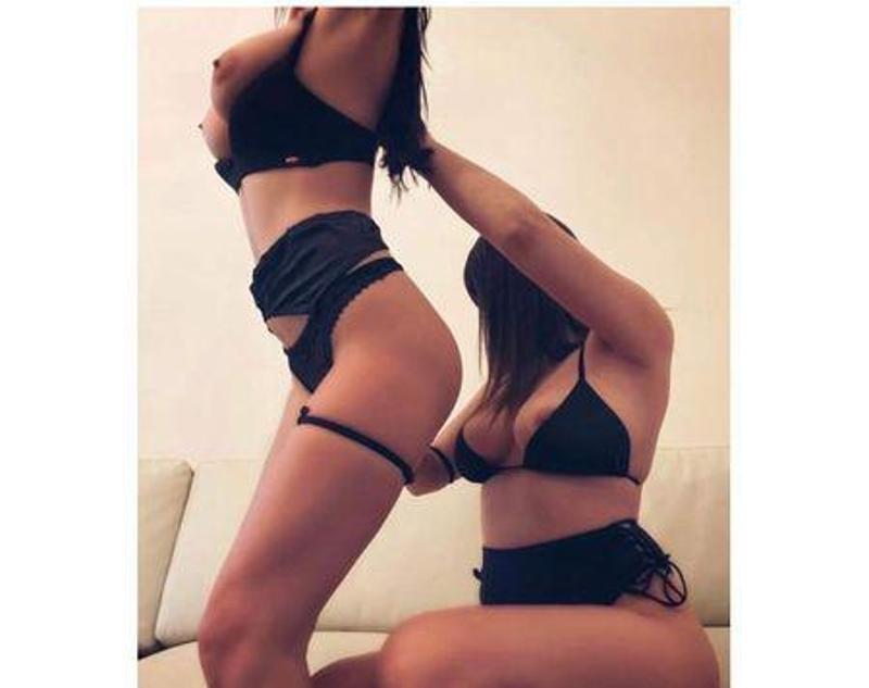 Carla and Maya full service💣paty girls lesbian show💋