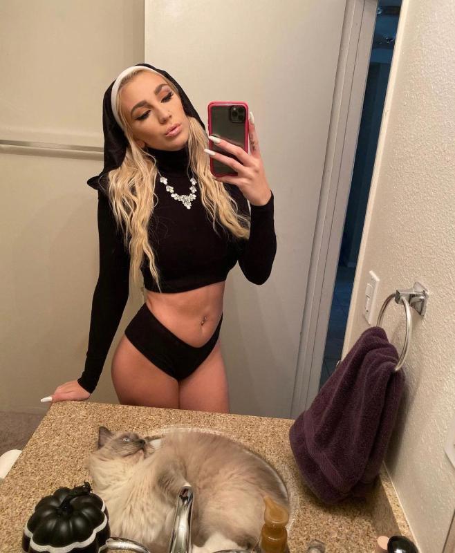 Professional private escort 😉 I don’t take cash!!