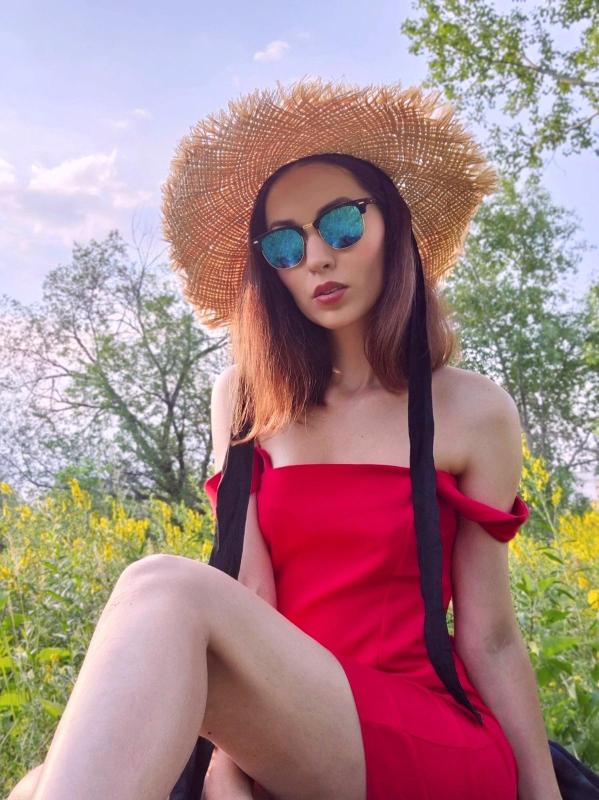 I’m available for Incall & Outcall services